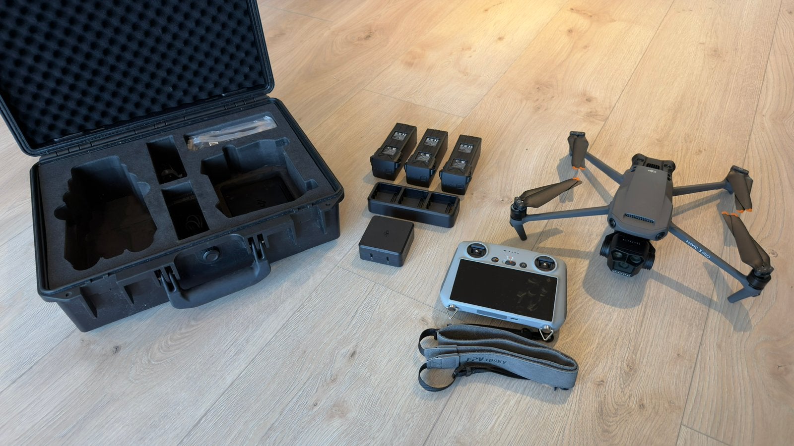 Dji Mavic pro 3 Fly Combo, Ophalen, Zo goed als nieuw