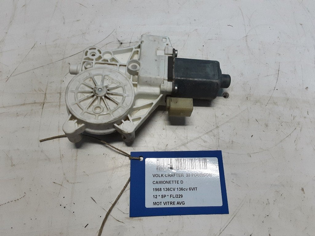 MOTEUR LEVE VITRE ELECTRIQUE AVANT GAUCHE Crafter, Autos : Pièces & Accessoires, Volkswagen, Mevr. I. Hauben, Utilisé, Avant