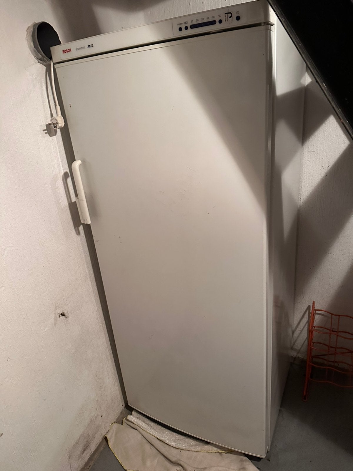 Diepvriezer Bosch, Zo goed als nieuw, 140 tot 160 cm, Ophalen, Vrieskast