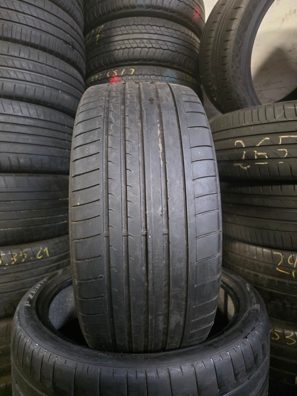 275 35 21 dunlop avec montage et équilibrage, Enlèvement