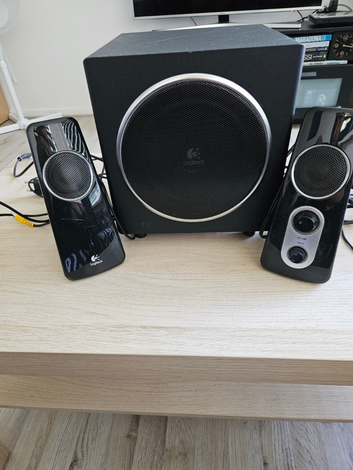 Logitech 2 x 1, Enlèvement ou Envoi