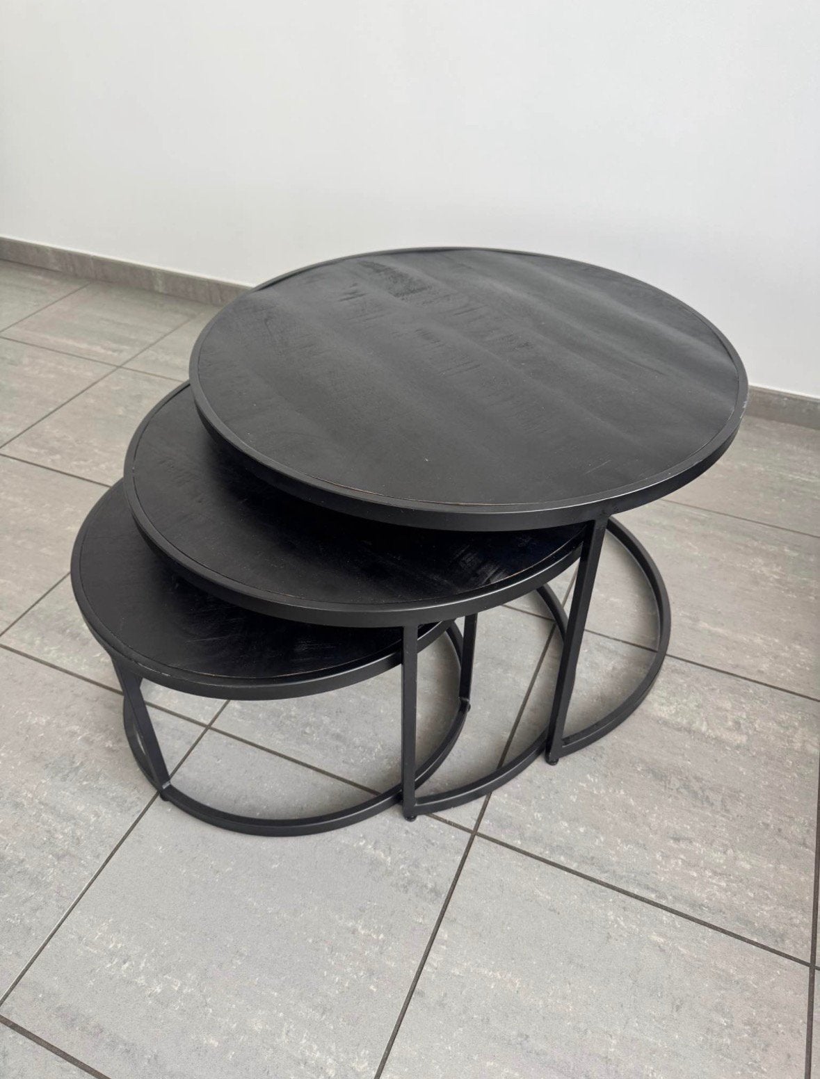 Lot de 3 tables basses gigognes, Maison & Meubles, 50 – 75, Rond, 50 à 100 cm, Comme neuf