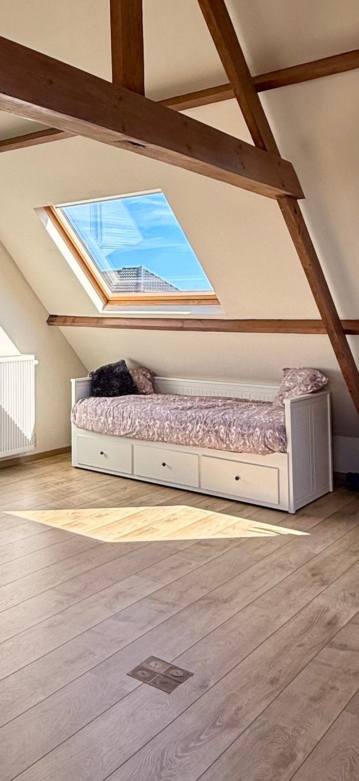 HEMNES bedbank ikea, Ophalen, Zo goed als nieuw