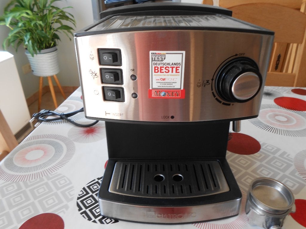 machine à café, Café moulu, Machine à espresso, Réservoir d'eau amovible, 2 à 4 tasses