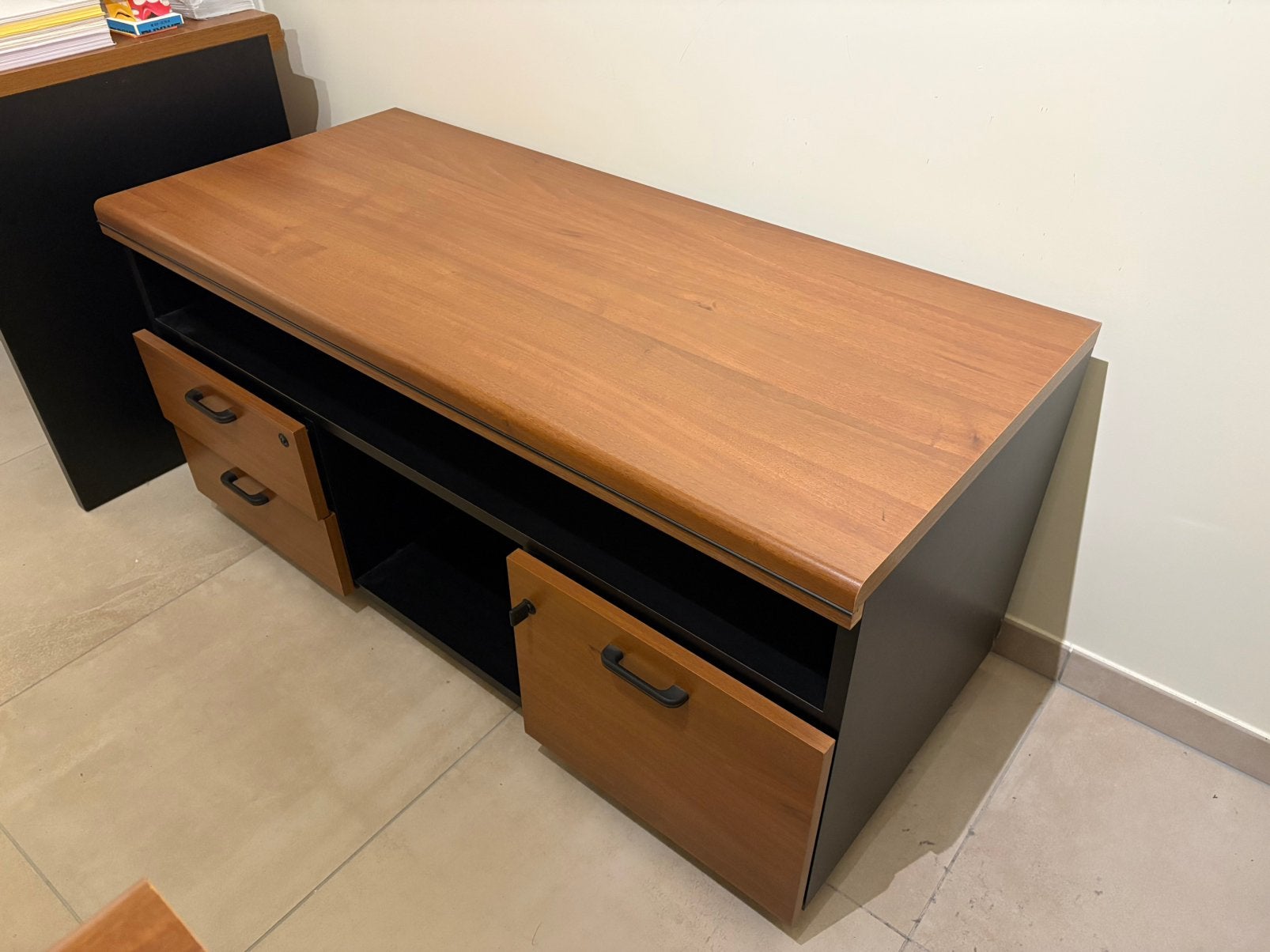 Meuble de bureau avec tiroir pour dossiers suspendus, Maison & Meubles, Bureaux, Utilisé, 124 cm, Avec tiroirs, Bois