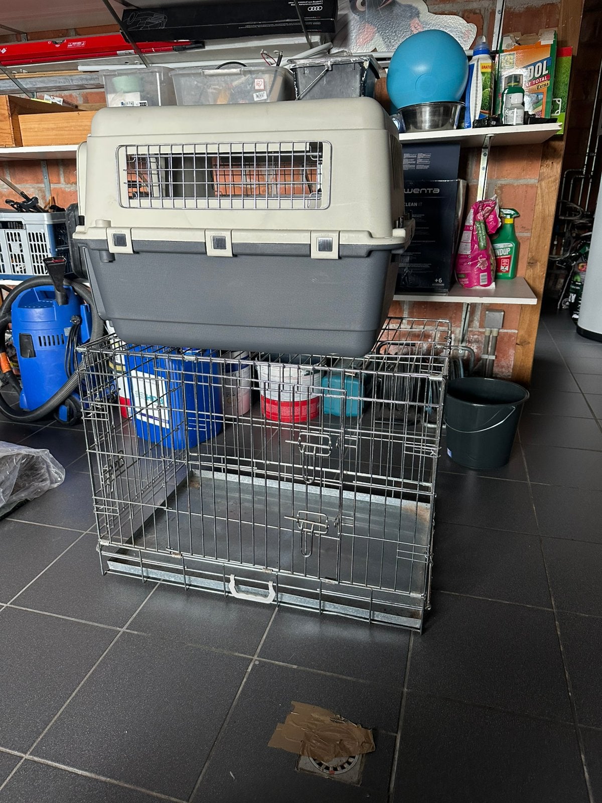 Banc et caisse de voyage pour chiens/chat, Enlèvement, Utilisé