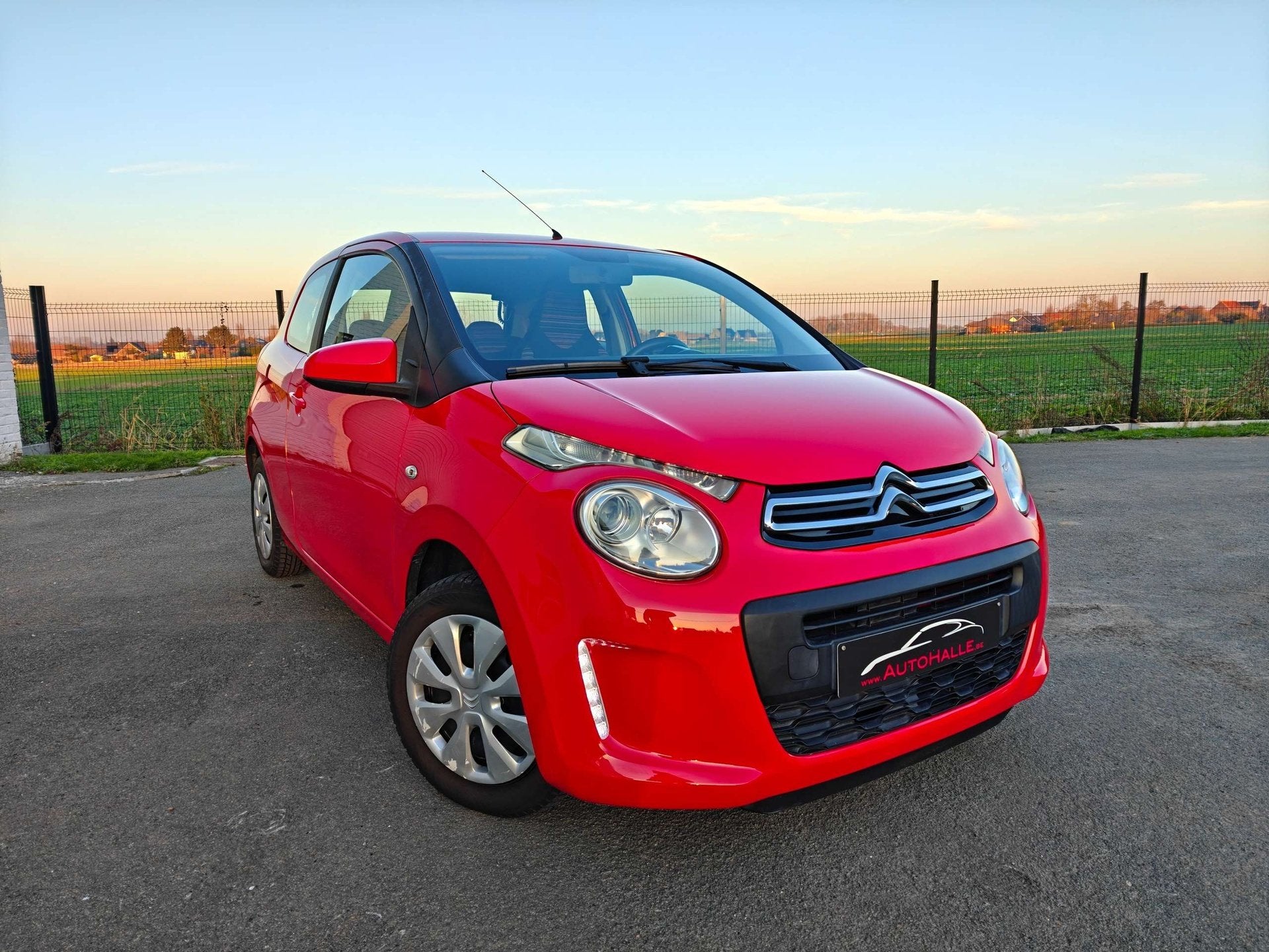 Citroen C1 C1 1.0 VTi Live benzine - 19.000km - 12M GARANTIE, Autos, Citroën, Entreprise, Achat, C1, ABS, Bluetooth, Isofix, Radio