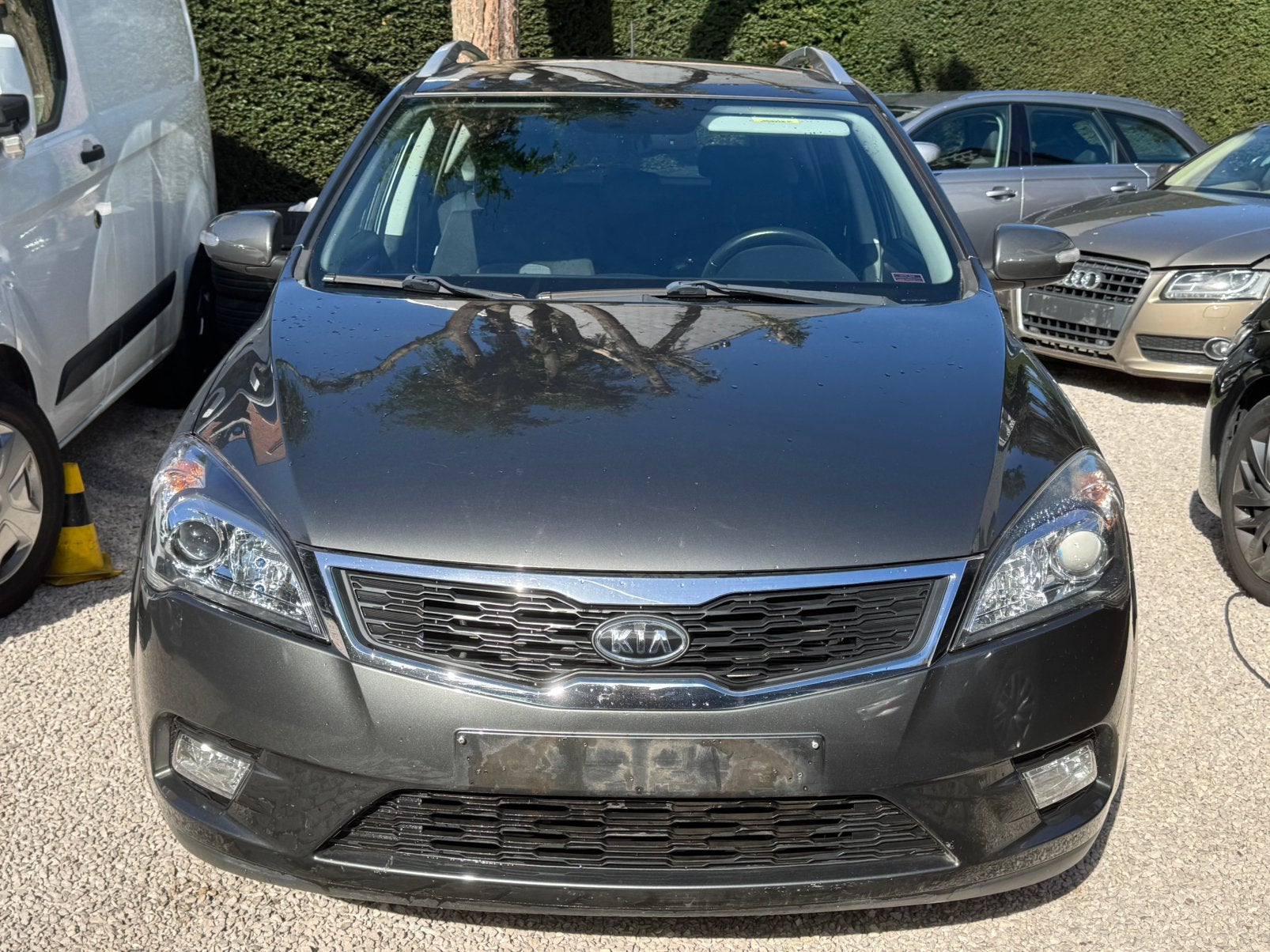 Kia cee’d 1.6 benzine - AUTOMAAT-82000KM-Airco-Xenon!, Autos, Ordinateur de bord, Entreprise, Carnet d'entretien, https://public.car-pass.be/vhr/bf795a4f-0ee6-4941-919a-3f02c39921c3