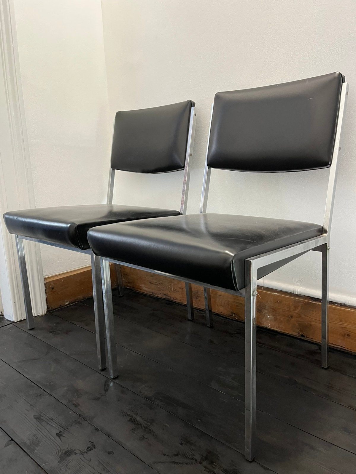 2 chaises vintage, Enlèvement
