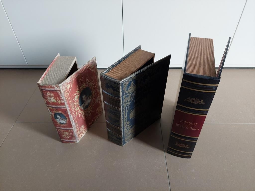 3 decoratie boeken en of luxe dozen.Merk Baroque, Ophalen