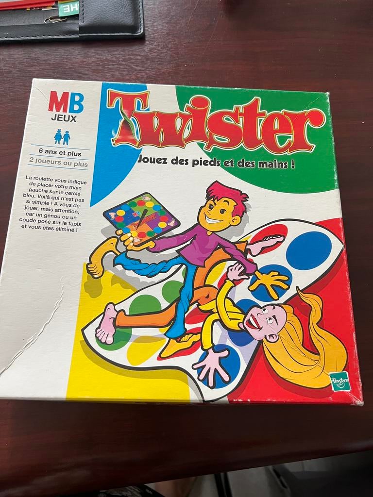 Jeux twister MB, Enlèvement
