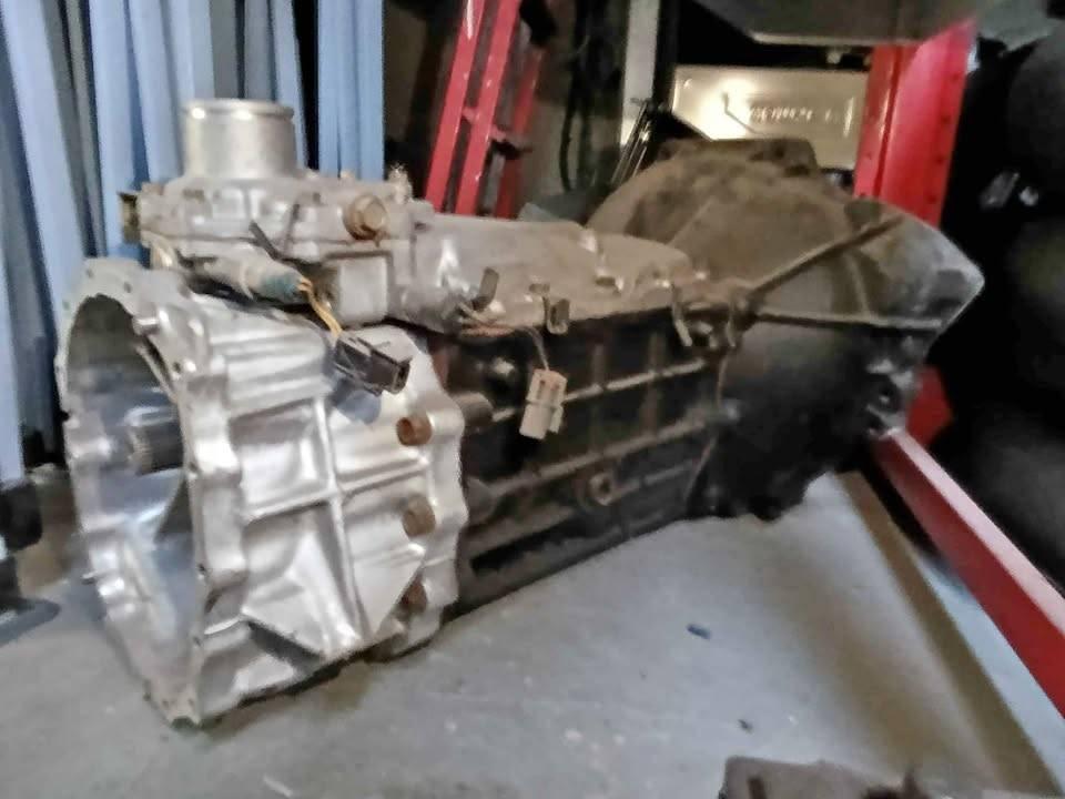 Boîte de vitesse 5  Nissan Patrol Y61, Auto-onderdelen, Motor en Toebehoren, Ophalen, Gereviseerd, Nissan