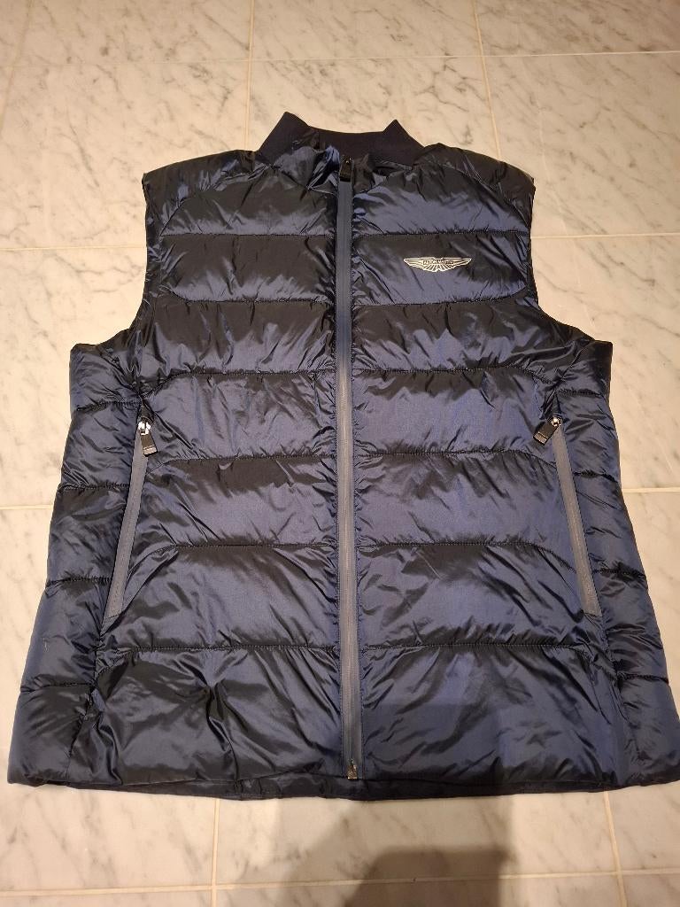 Hackett Aston Martin blouson sans manche bodywarmer bleu M, Neuf, Enlèvement ou Envoi, Hackett London, Bleu