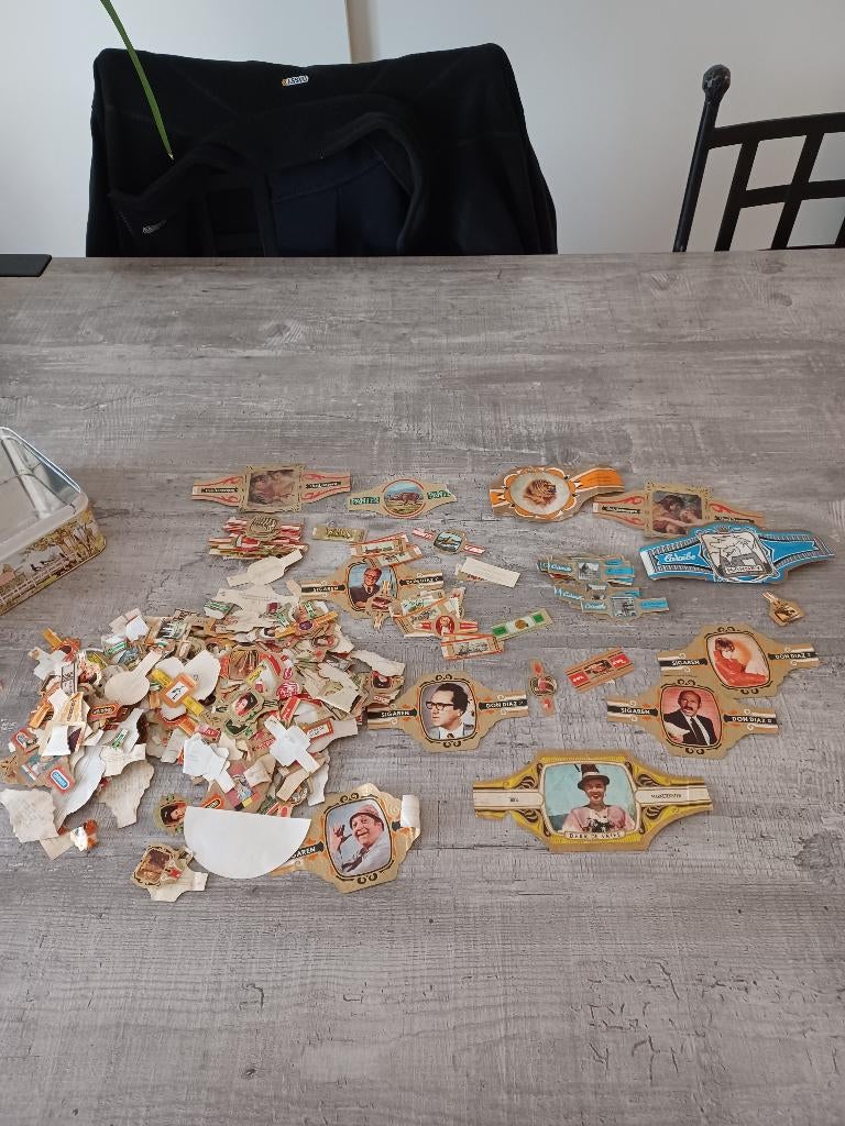 Oude sigarenbanden, Postzegels en Munten, Ophalen