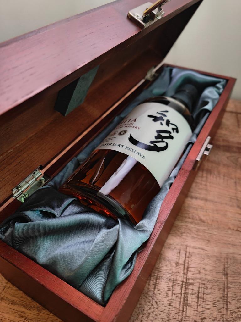 The Chita Single Grain in Wooden box (Rare!) Suntory Whisky, Verzamelen, Wijnen, Nieuw, Overige typen, Overige gebieden, Vol, Ophalen of Verzenden