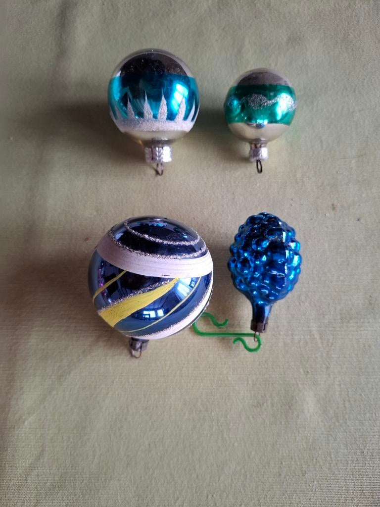 Set blauw groene vintage kerstballen €5 / stuk, Ophalen of Verzenden, Zo goed als nieuw