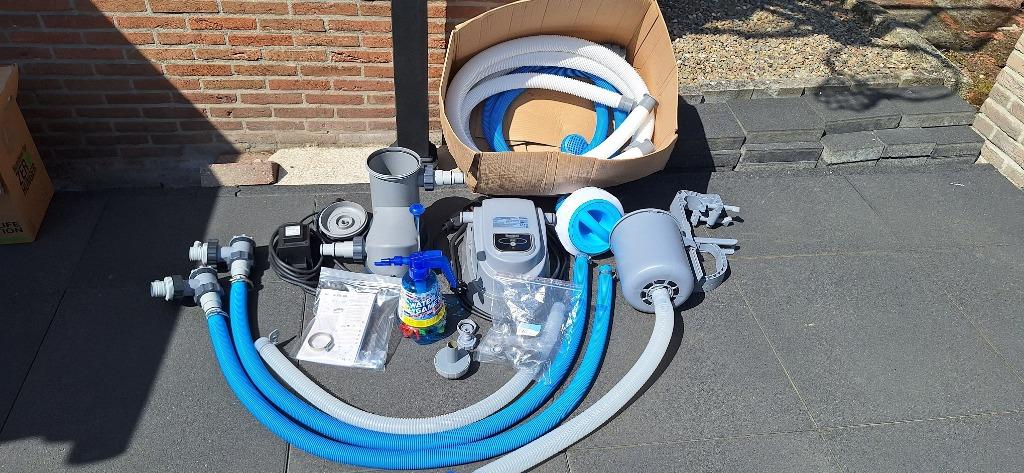 Bestway Intex complete set voor opzet zwembad, Ophalen, Zo goed als nieuw, Overige typen