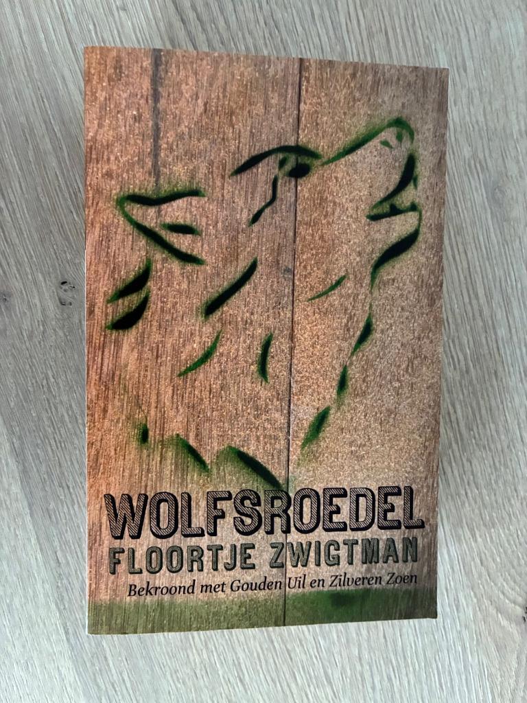 'Wolfsroedel' - spannend jeugdboek, Ophalen of Verzenden, Zo goed als nieuw, Floortje Zwigtman, Fictie