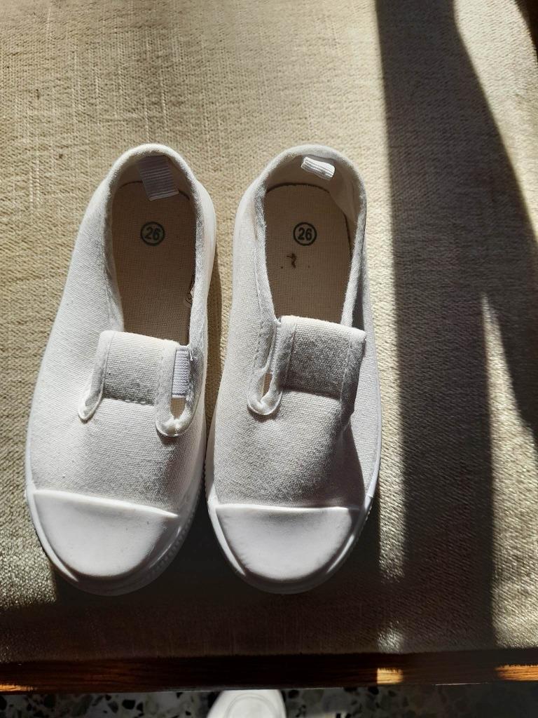 KINDER TURNSCHOENEN MAAT 26 ALS NIEUW, Sports & Fitness, Gymnastique, Enlèvement, Neuf, Blanc, Chaussons de gymnastique