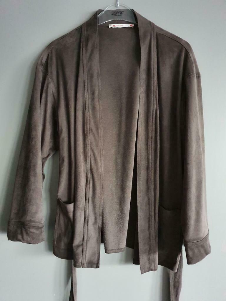 Cardigan van Lucy has a secret!  maat XL, Kleding | Dames, Bruin, Maat 46/48 (XL) of groter, Ophalen of Verzenden, Gedragen