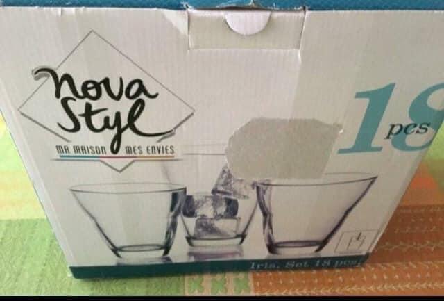 Lot de 18 VERRES Novastyl - Iris