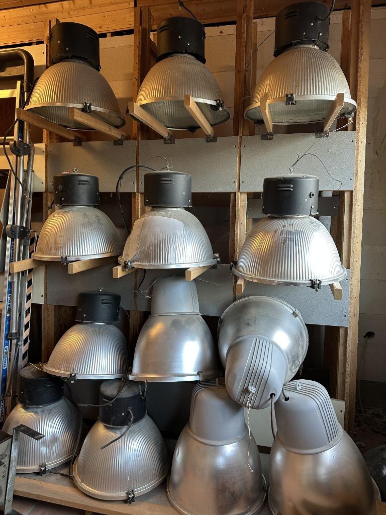 Lot de 13 lampes industrielles, Enlèvement