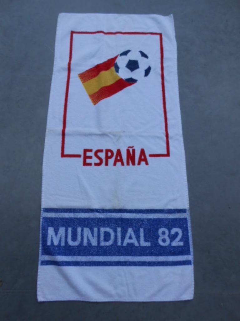 Serviette Mundial 1982 Espana football Espagne, Enlèvement ou Envoi, Neuf, Blanc, Serviette