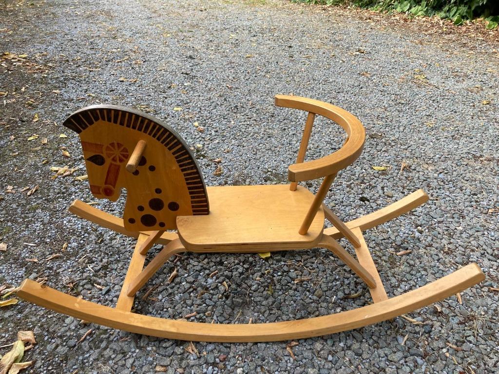 Cheval à bascule, Enlèvement, Utilisé