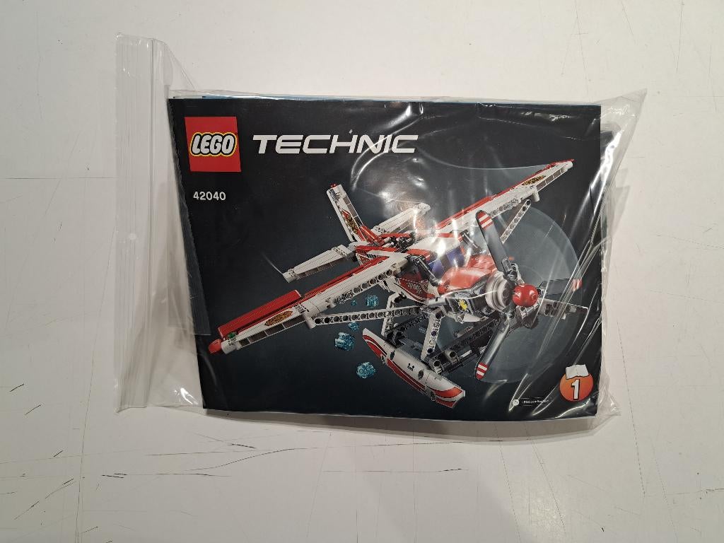Lego 42040 Fire Plane, Ophalen of Verzenden, Zo goed als nieuw, Complete set, Lego