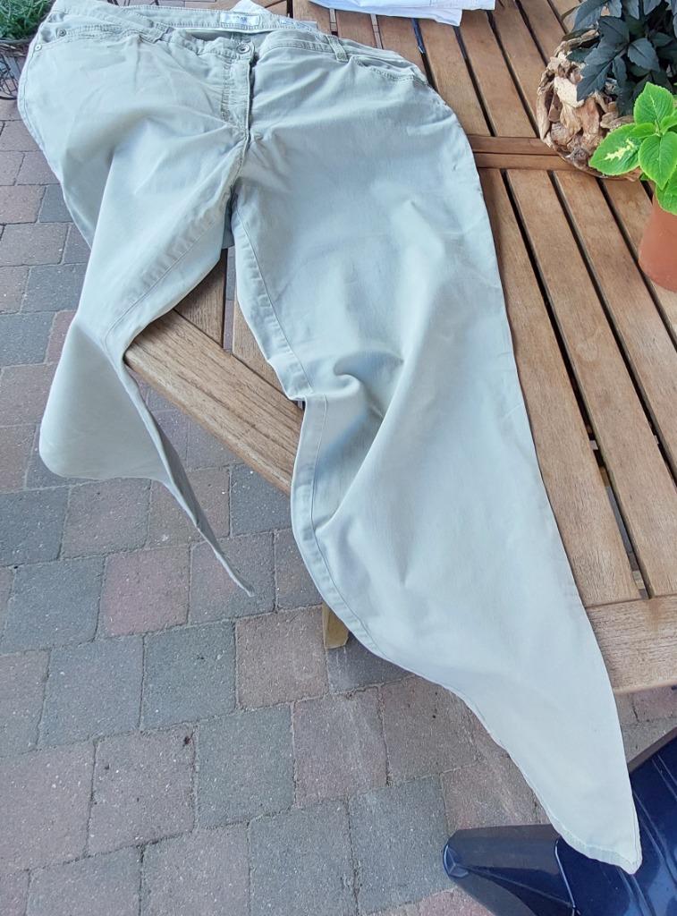 Damesbroek, Ophalen of Verzenden, Zo goed als nieuw, Maat 46/48 (XL) of groter