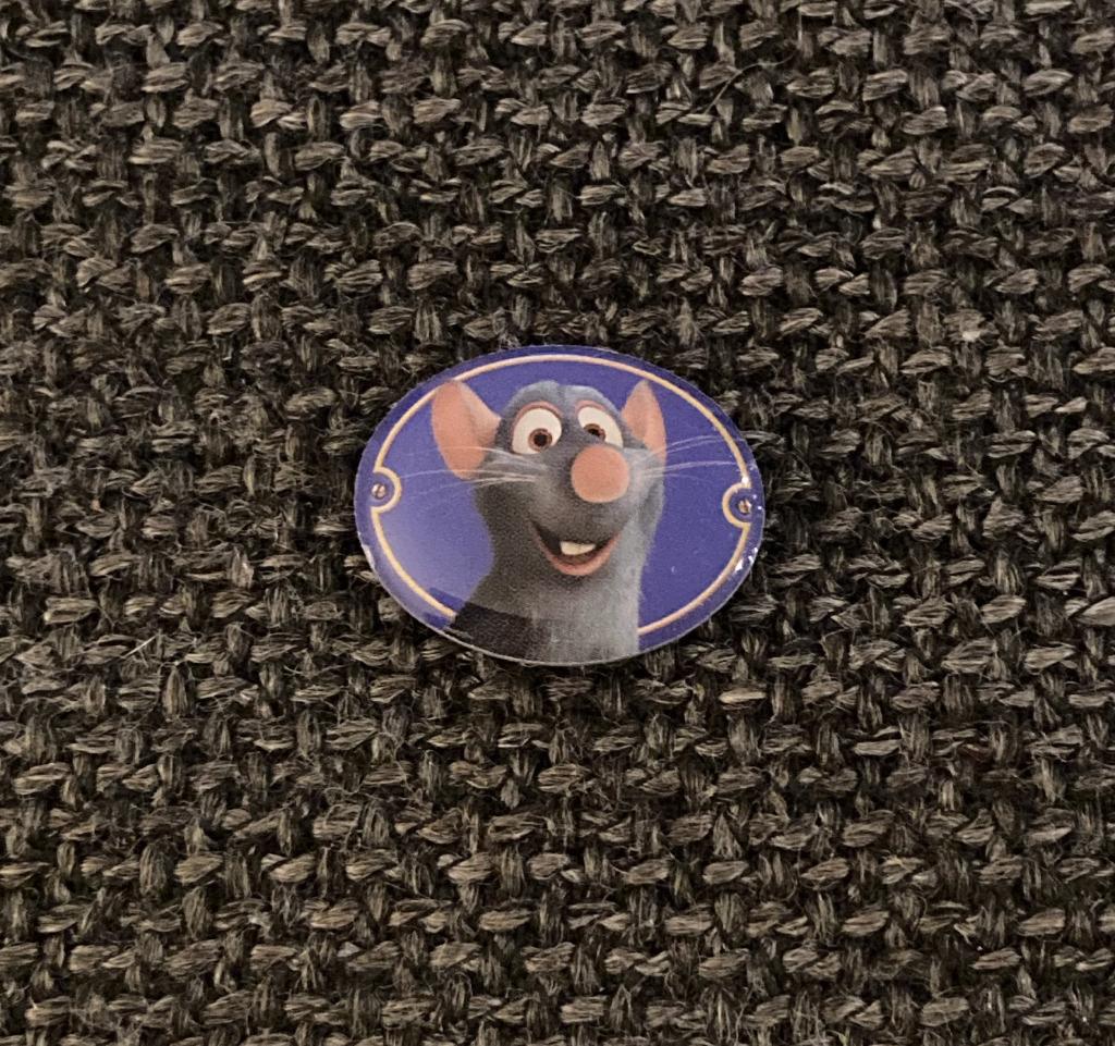 PIN - DISNEY - RATATOUILLE, Verzamelen, Verzenden, Zo goed als nieuw, Figuurtje, Speldje of Pin