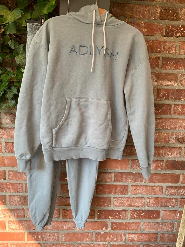 Leuke jogging in oudblauw Adlysh maat M, Ophalen, Maat 38/40 (M)