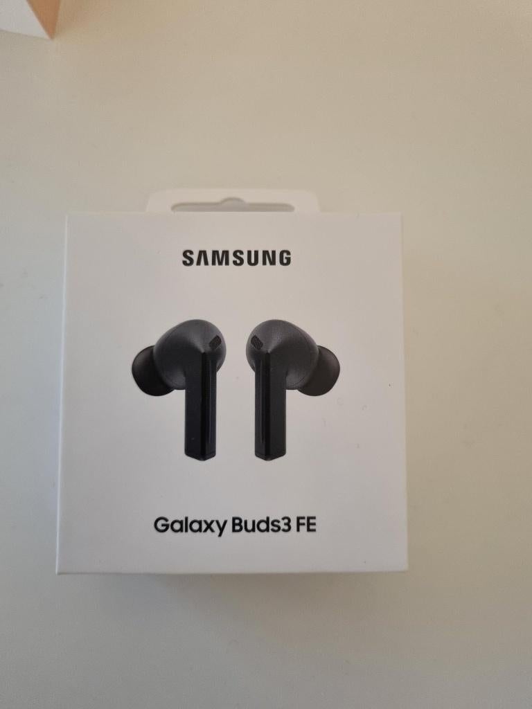 Galaxy buds3 FE NIEUW, Télécoms, Enlèvement, Neuf, Intra-auriculaires (Earbuds), Bluetooth