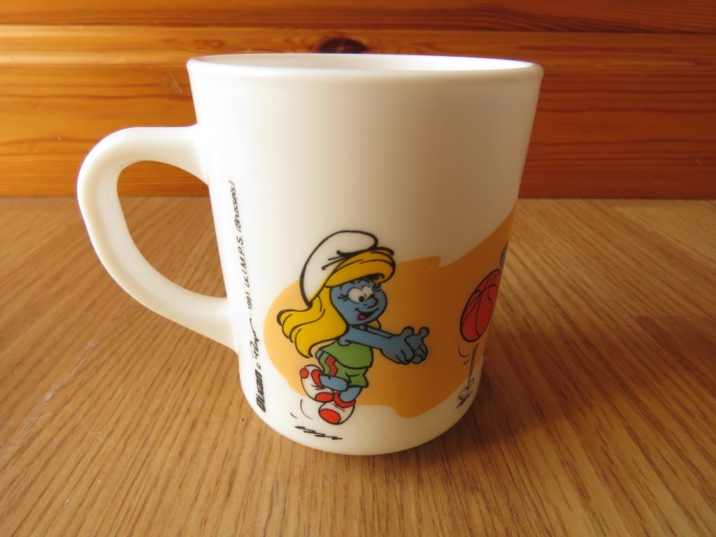 mug tasse les schtroumpfs en arcopal de 1991, Ophalen of Verzenden, Gebruikt, Kop(pen) en/of Schotel(s)
