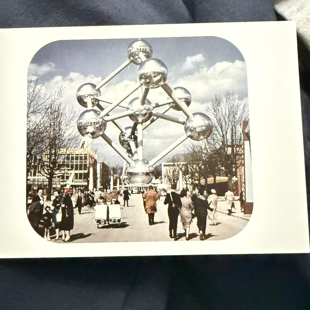Cartes postales et dossier Atomium, Collections, Enlèvement ou Envoi