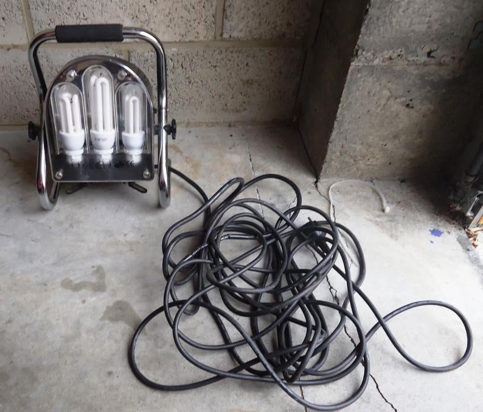 Projecteur de chantier, Bricolage & Construction, Enlèvement, Utilisé, 50 à 200 watts