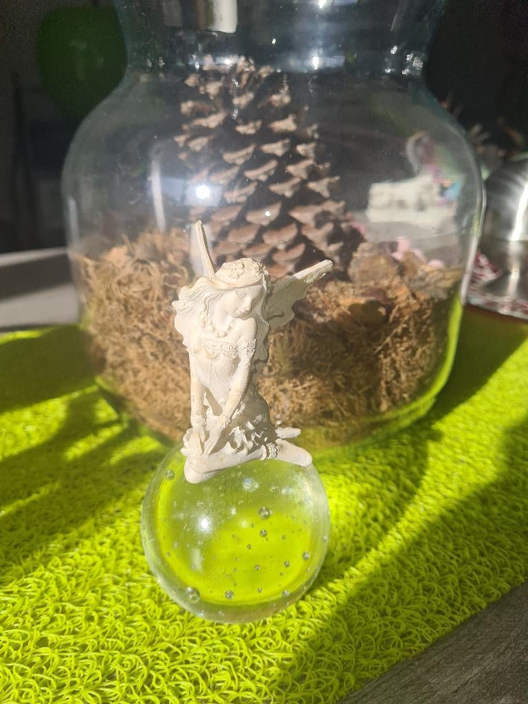Fée/elfe de collection avec boule en verre, Enlèvement ou Envoi, Comme neuf