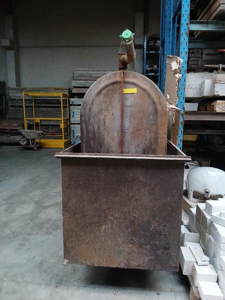 mazouttank met lekbak, Ophalen, Gebruikt
