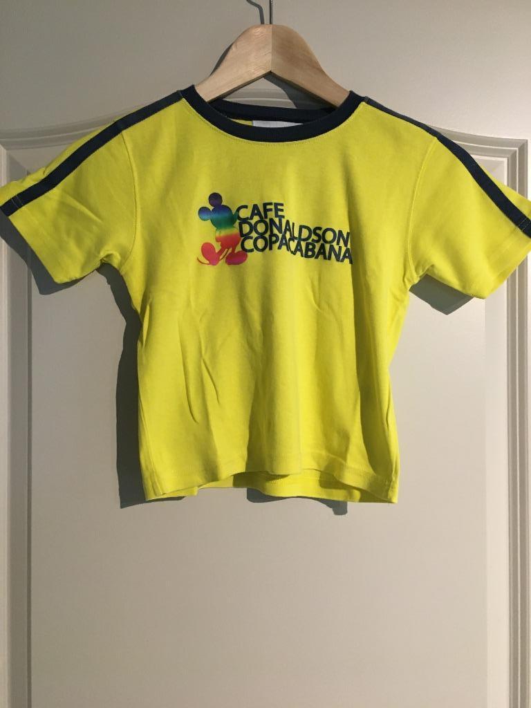 Gele T-shirt Donaldson 4 jaar, Jongen of Meisje, Ophalen of Verzenden, Zo goed als nieuw, Shirt of Longsleeve