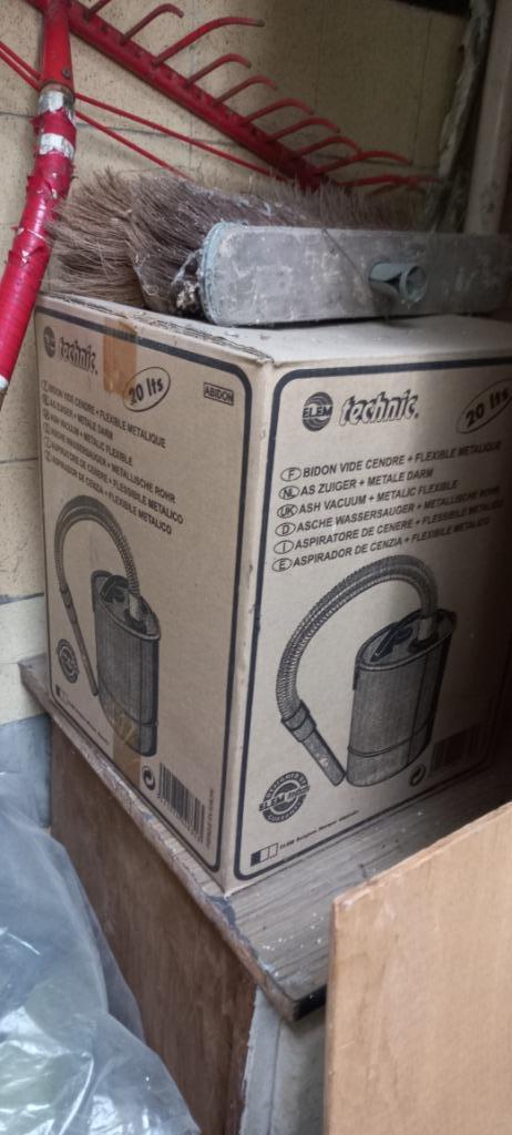 aspirateur à cendres, Enlèvement