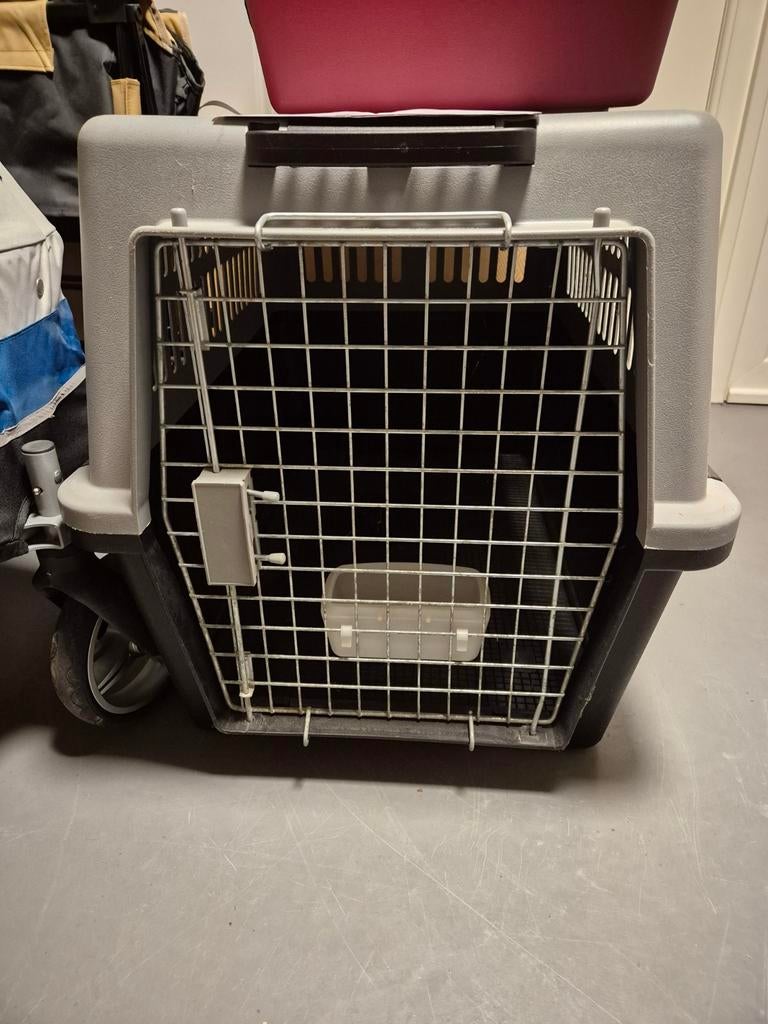 IATA kleine hond carrier voor op vliegtuig / op reis, Dieren en Toebehoren, Ophalen, Zo goed als nieuw