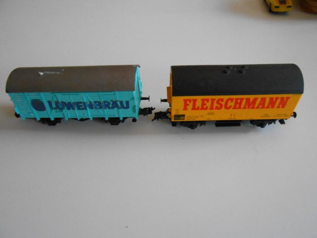 2 treinwagons in zeer mooie staat ., Enlèvement ou Envoi