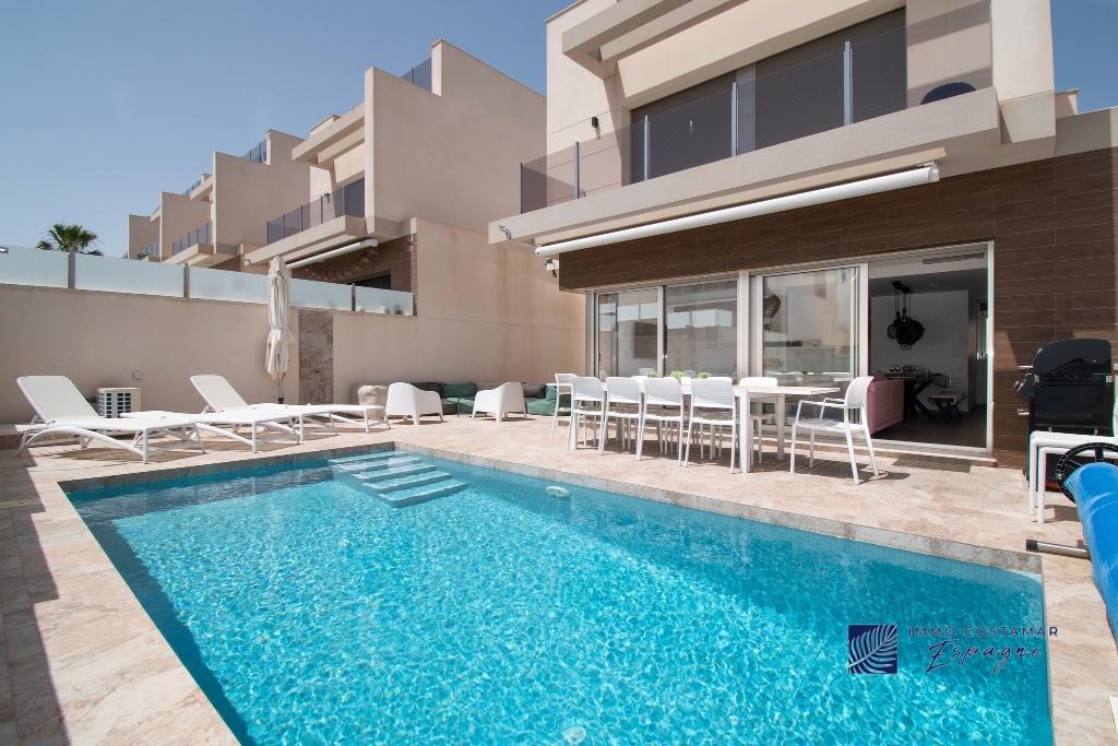 Votre seconde résidence sur le bord d'un golf en espagne, Maison d'habitation, 185 m², 5 pièces, Espagne