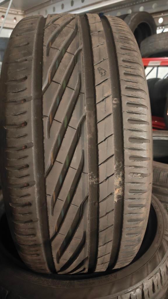 225/40r18 uniroyal 60€ per stuk met montage en balanceren, Auto-onderdelen, Ophalen of Verzenden