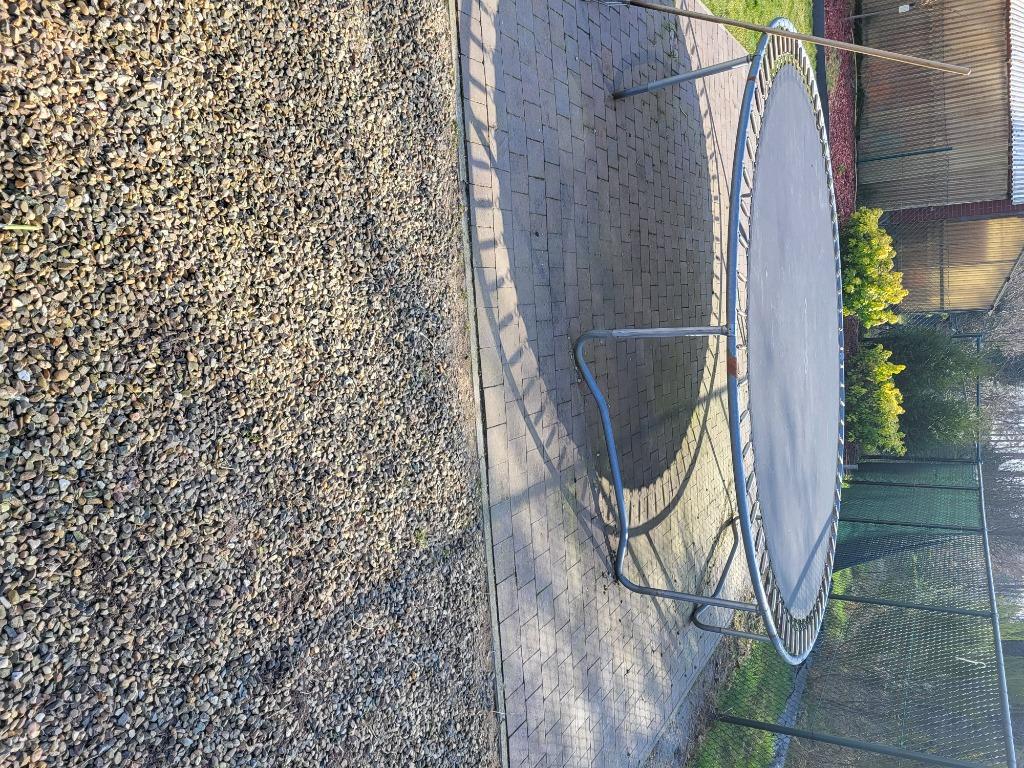 Trampoline, Enlèvement, Utilisé