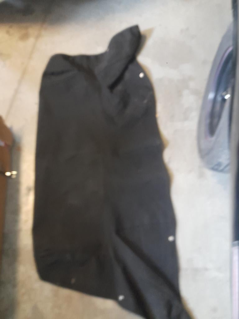 911 cabio hoes, Enlèvement