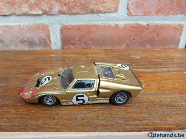 Ford MK II 7092 miniatuur, Hobby en Vrije tijd, Ophalen, Gebruikt, Auto