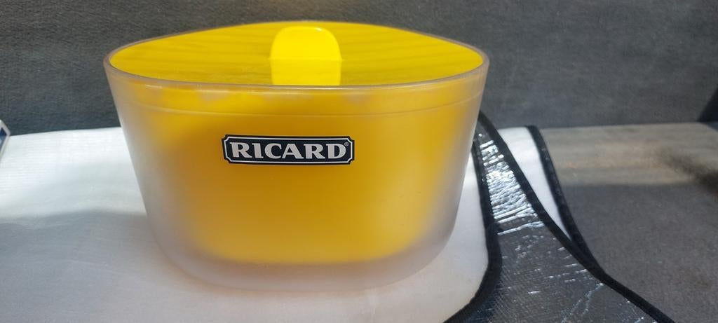 Ricard ijsbak, Verzamelen, Ophalen of Verzenden, Zo goed als nieuw