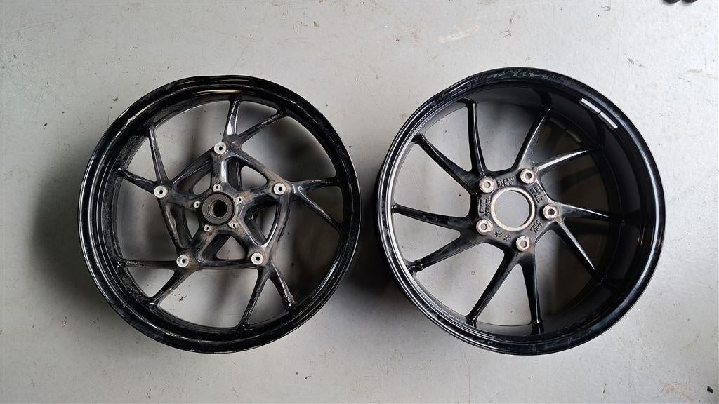 BMW S1000XR R1250R F900XR wielenset met schade, Motoren, Onderdelen | BMW, Ophalen of Verzenden, Gebruikt