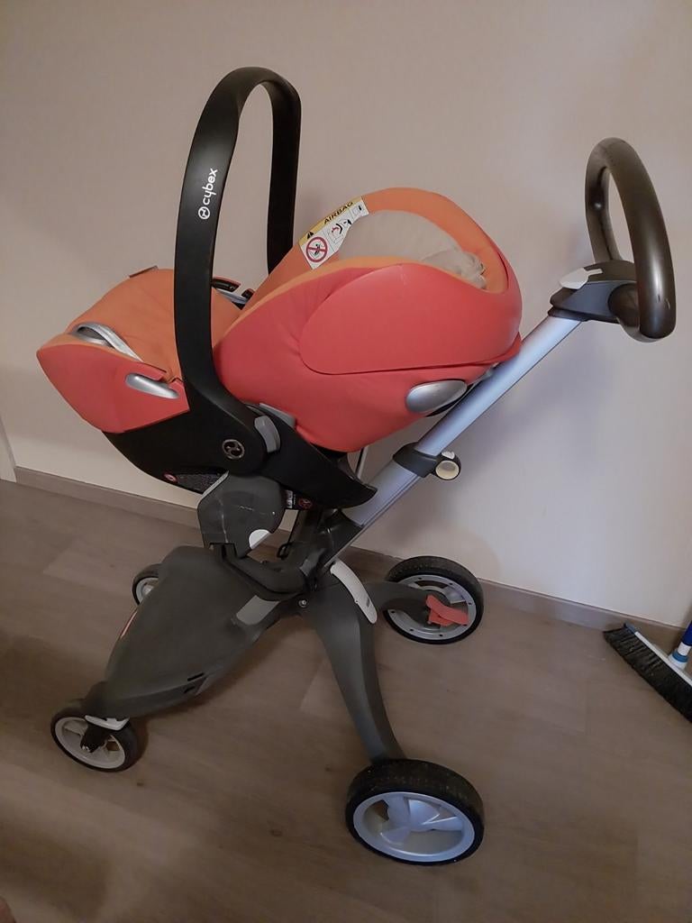 Stokke Xplory., Kinderen en Baby's, Kinderwagens en Combinaties, Verstelbare duwstang, Ophalen of Verzenden, Zo goed als nieuw